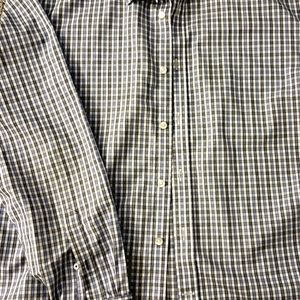 Untuckit men's wrinkle free button down shirt blue, grey, beige plaid